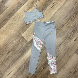 Nike Dri Fit matching Leggings and Sports bra size MC